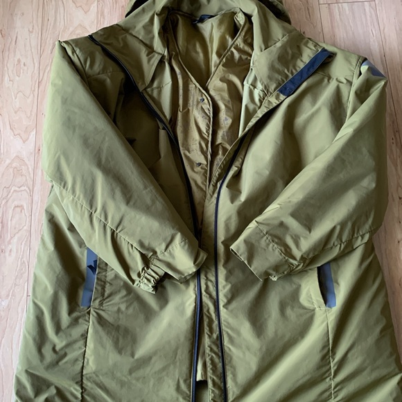 Adidas Myshelter waterproof windbreaker parka/jacket with Stand-Up Collar - Picture 5 of 16
